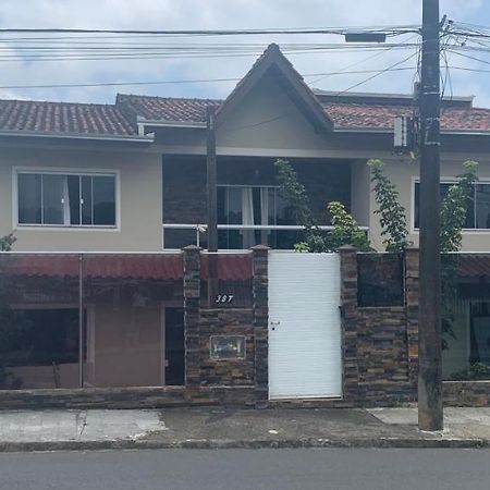 Hostel Come Home جوينفيل المظهر الخارجي الصورة